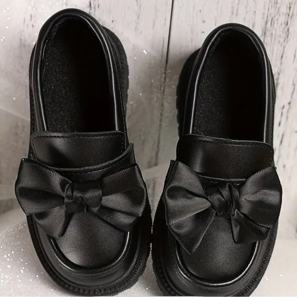Elegant Black Kids Loafers with Bow